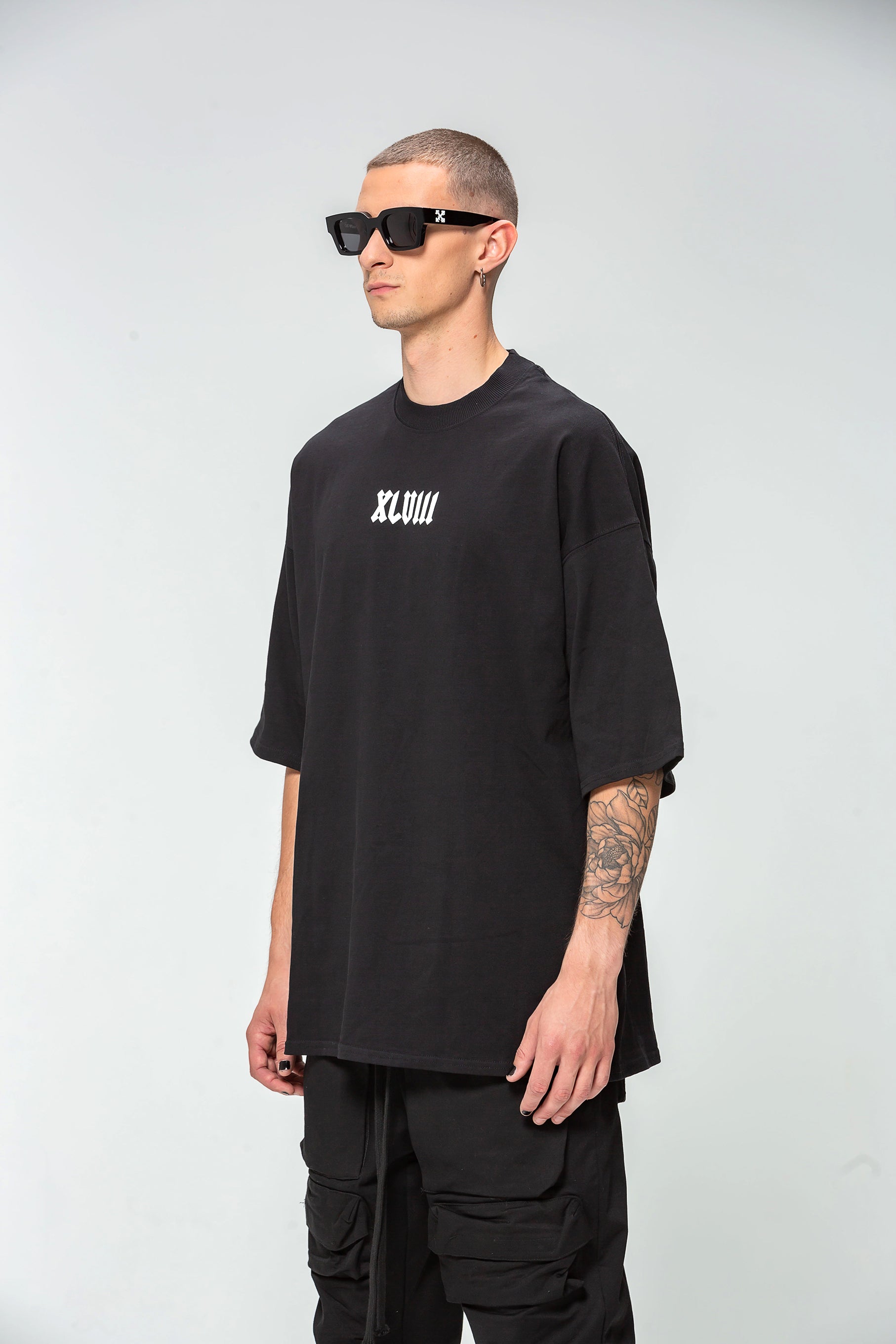 T-shirt Oversize noir 48 Carats Roman Script