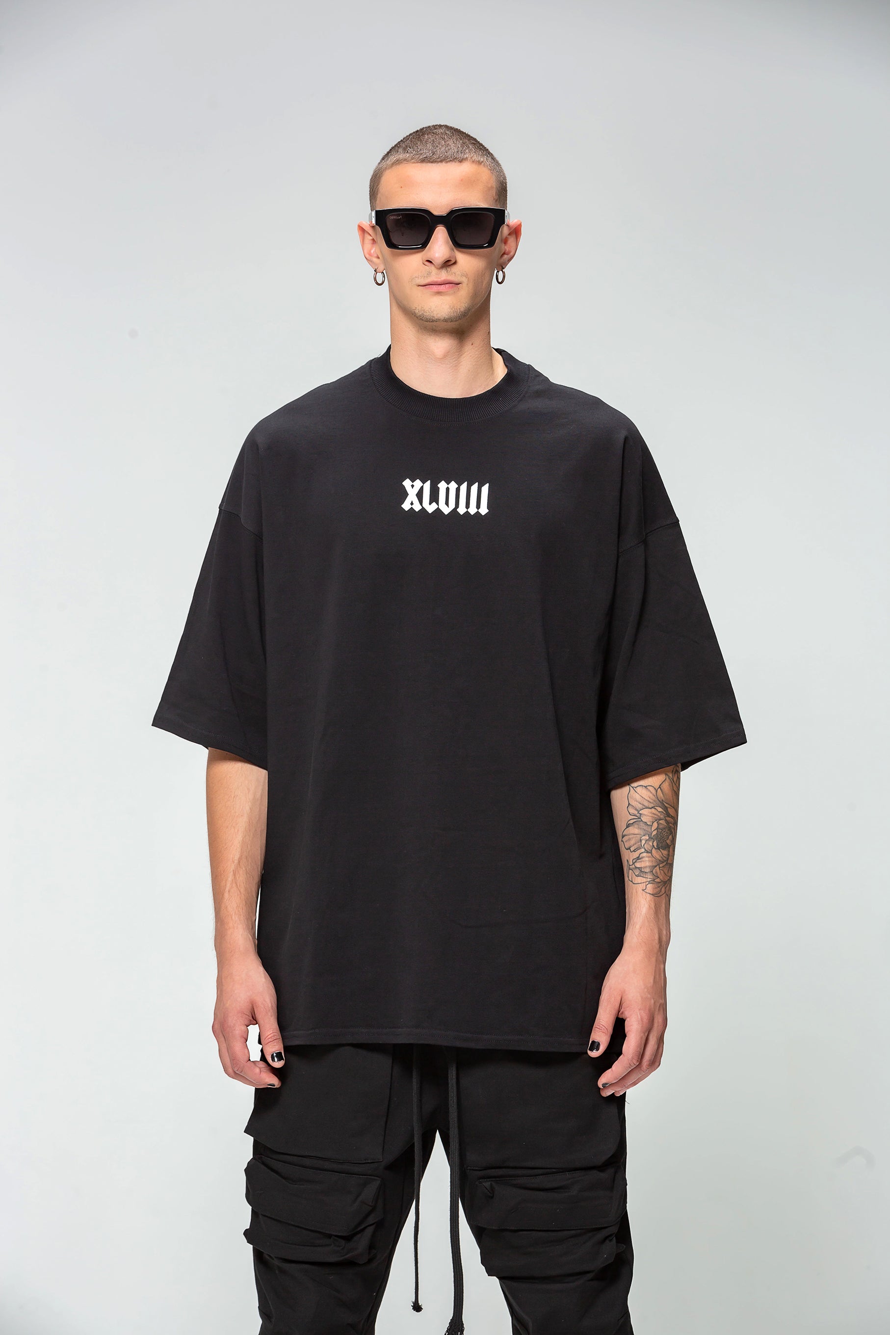 T-shirt Oversize noir 48 Carats Roman Script