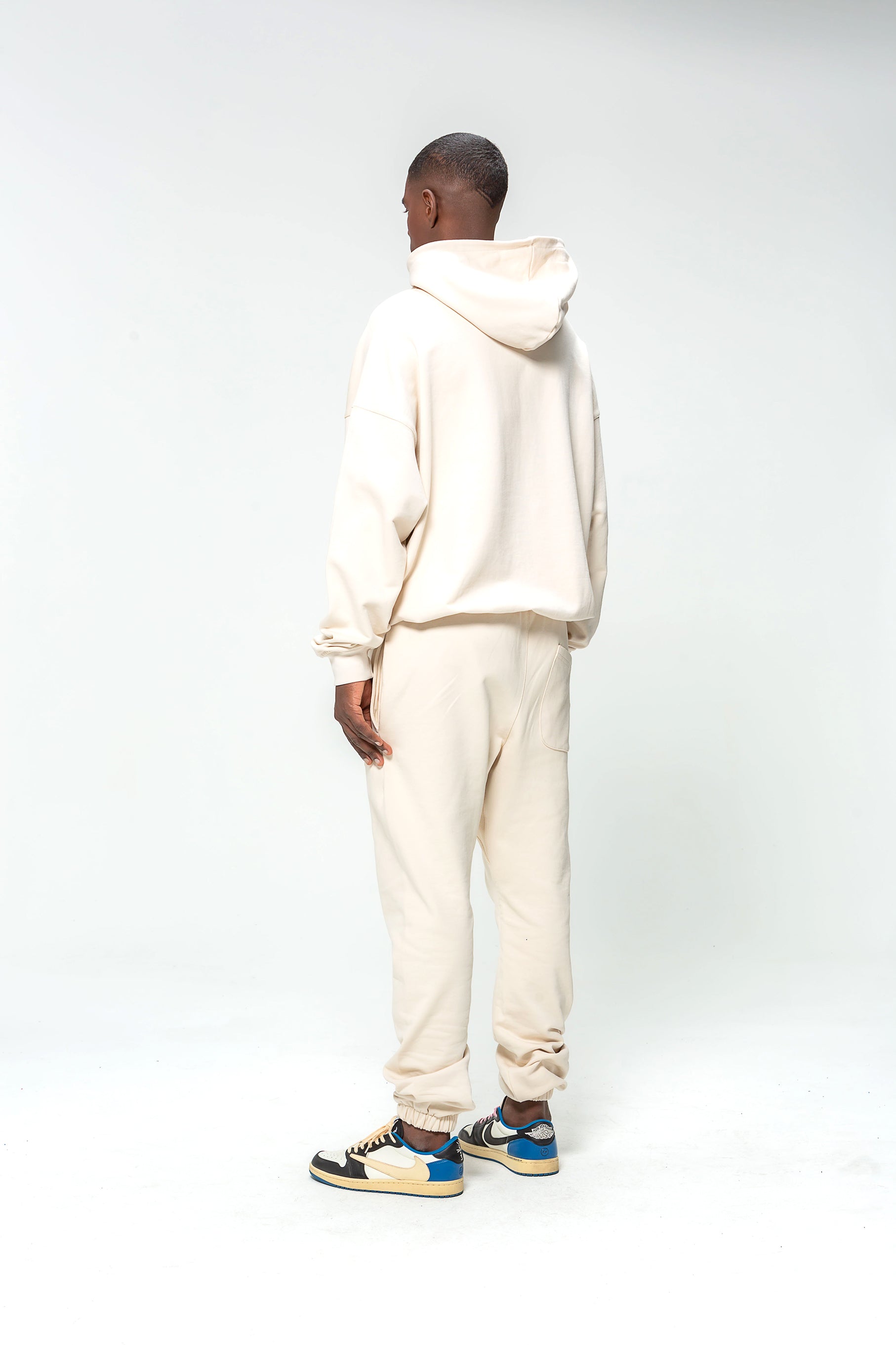 Sweat Capuche Beige Logo Brodé