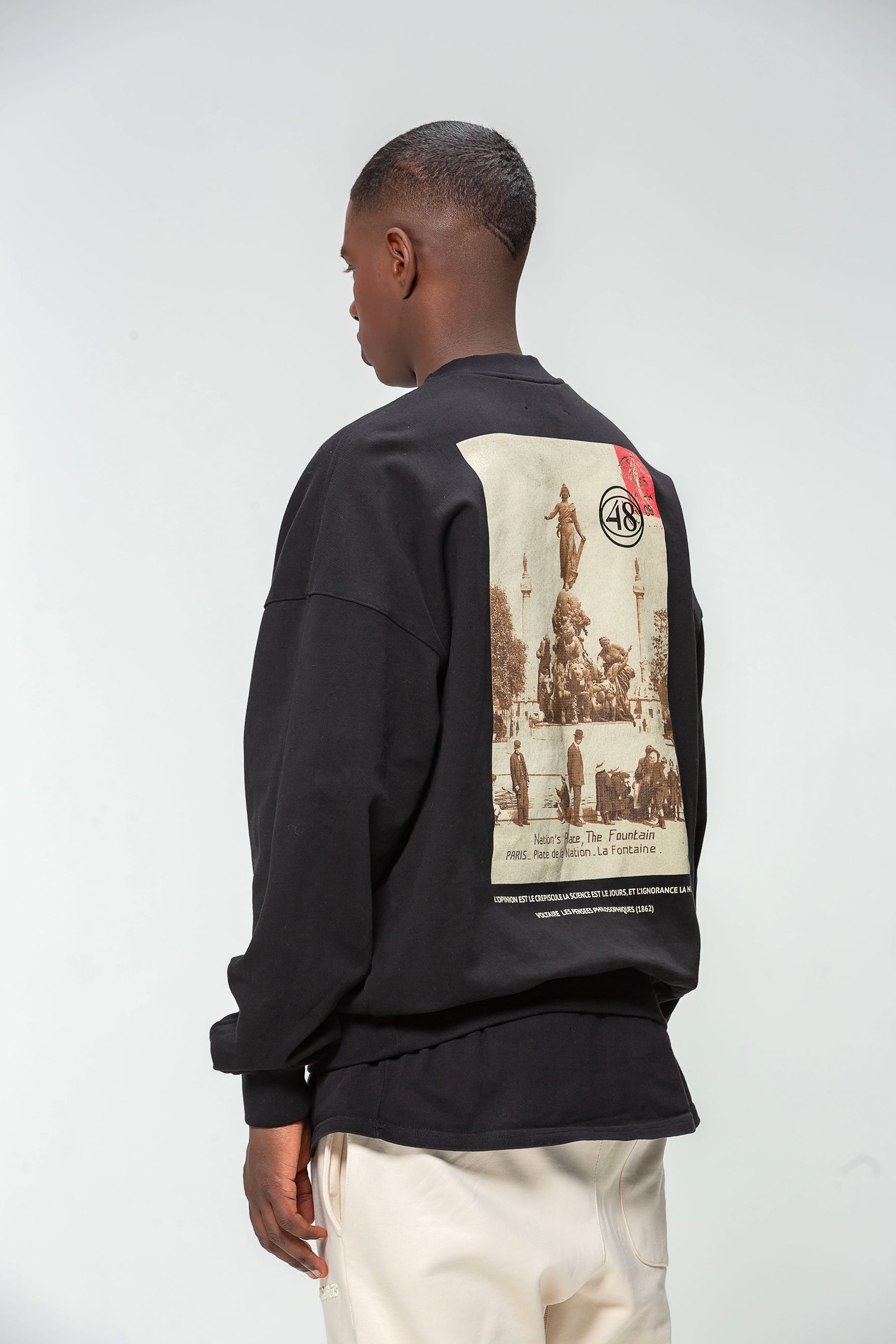 Sweat Col Noir x CARRE VOLTAIRE modèle 1