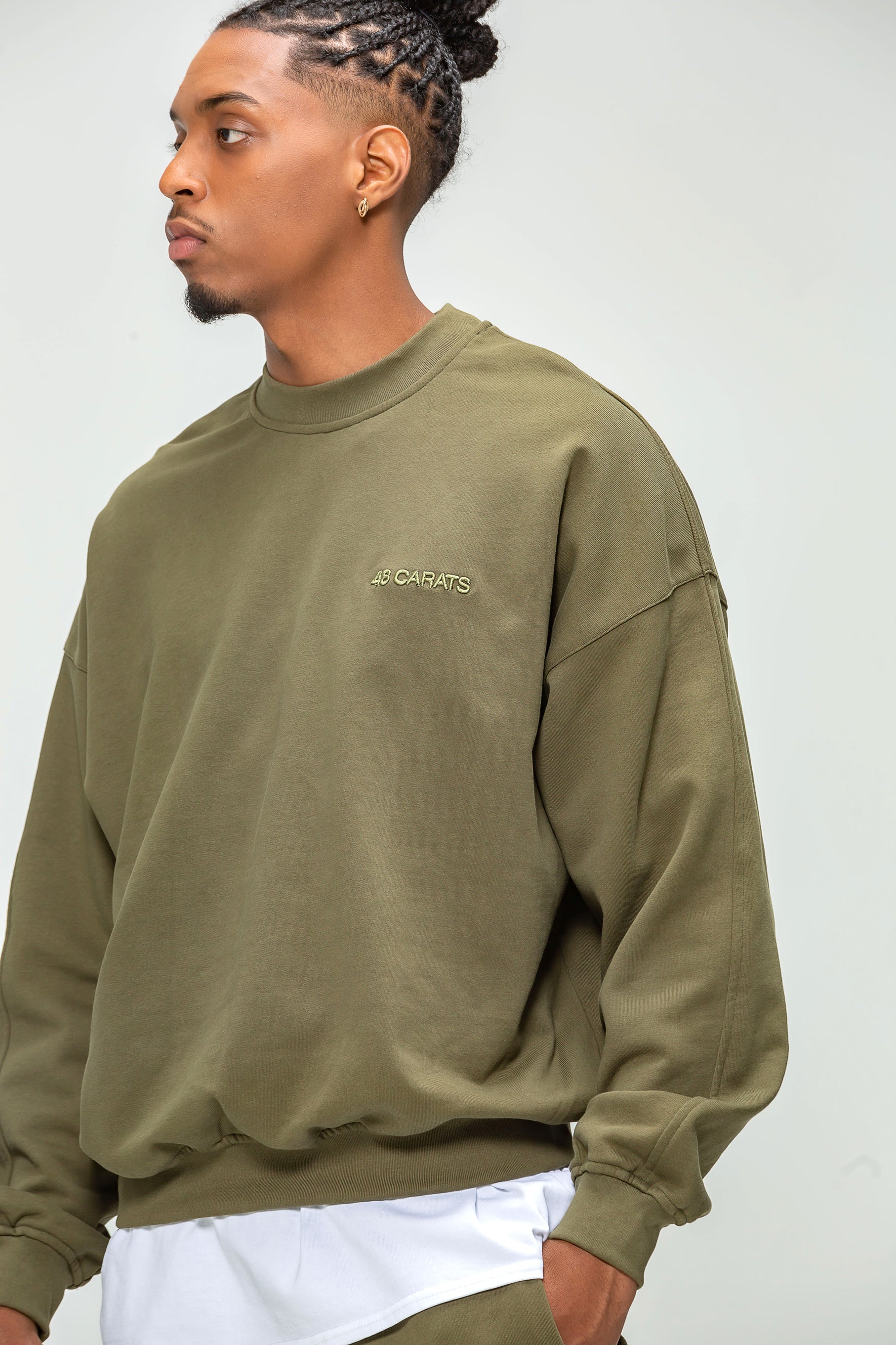 Embroidered Logo Khaki Collar Sweatshirt 