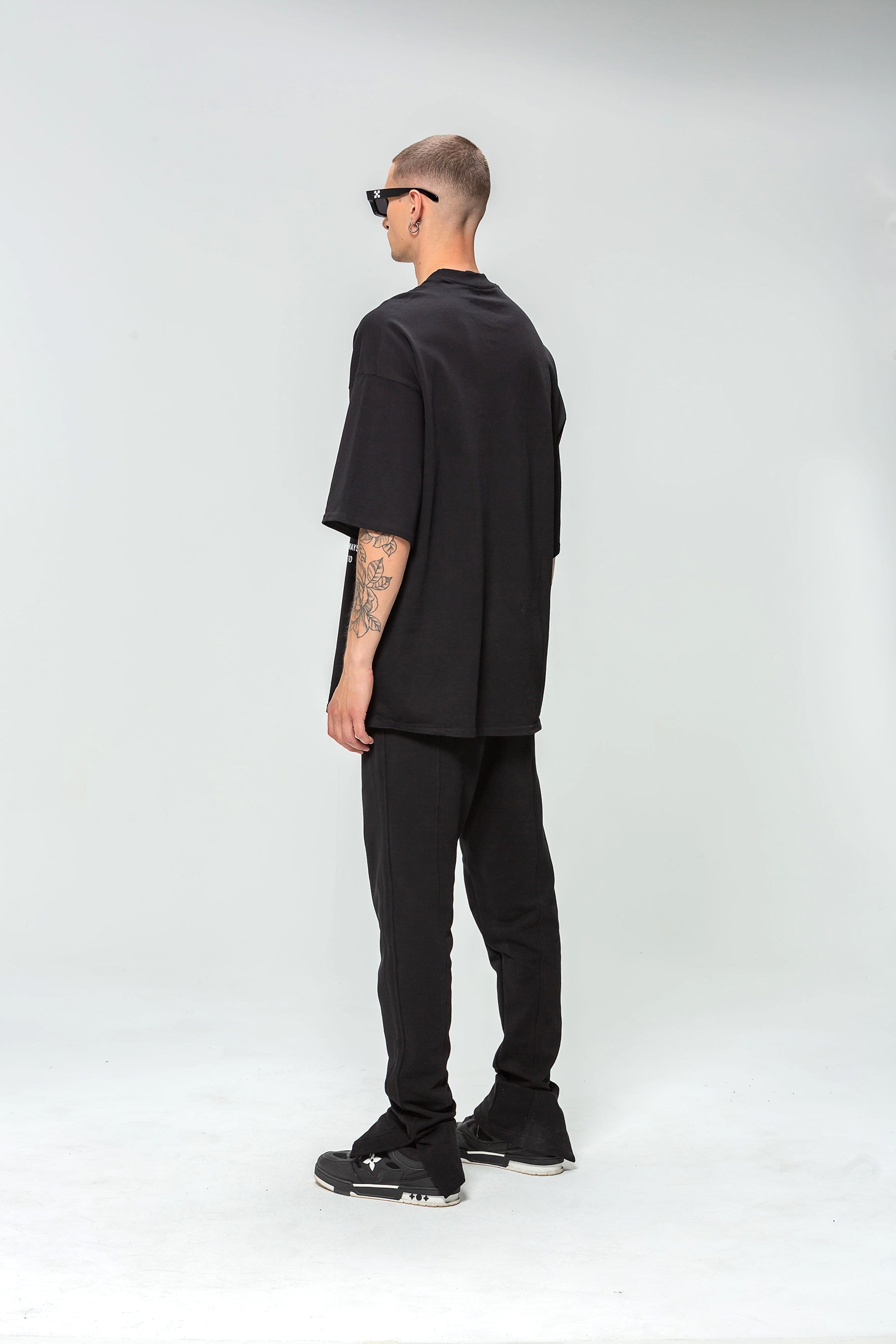Pure Diamond 48 Carats Black Oversized T-Shirt