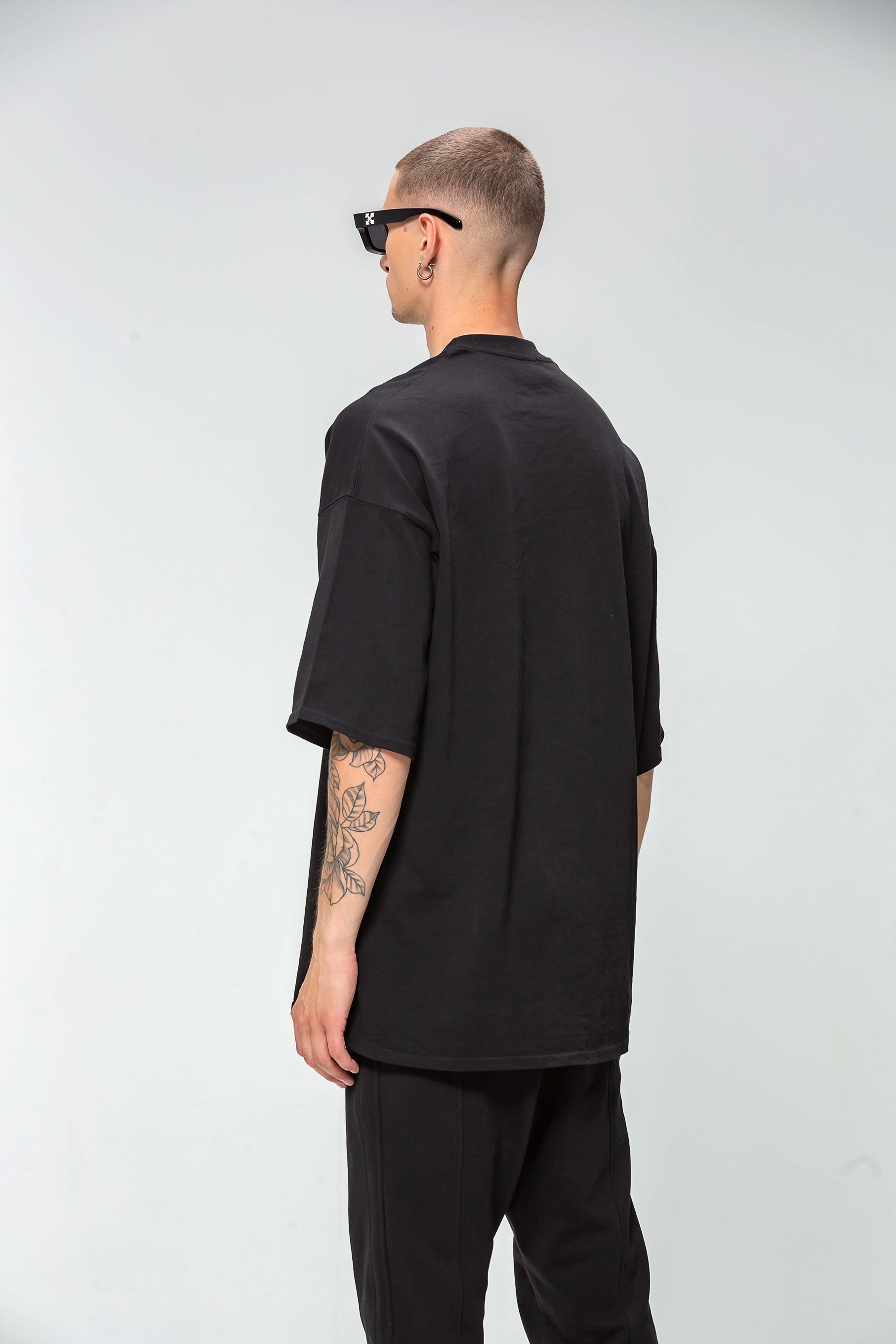 48 Carat Keep the Vision Black Oversized T-Shirt