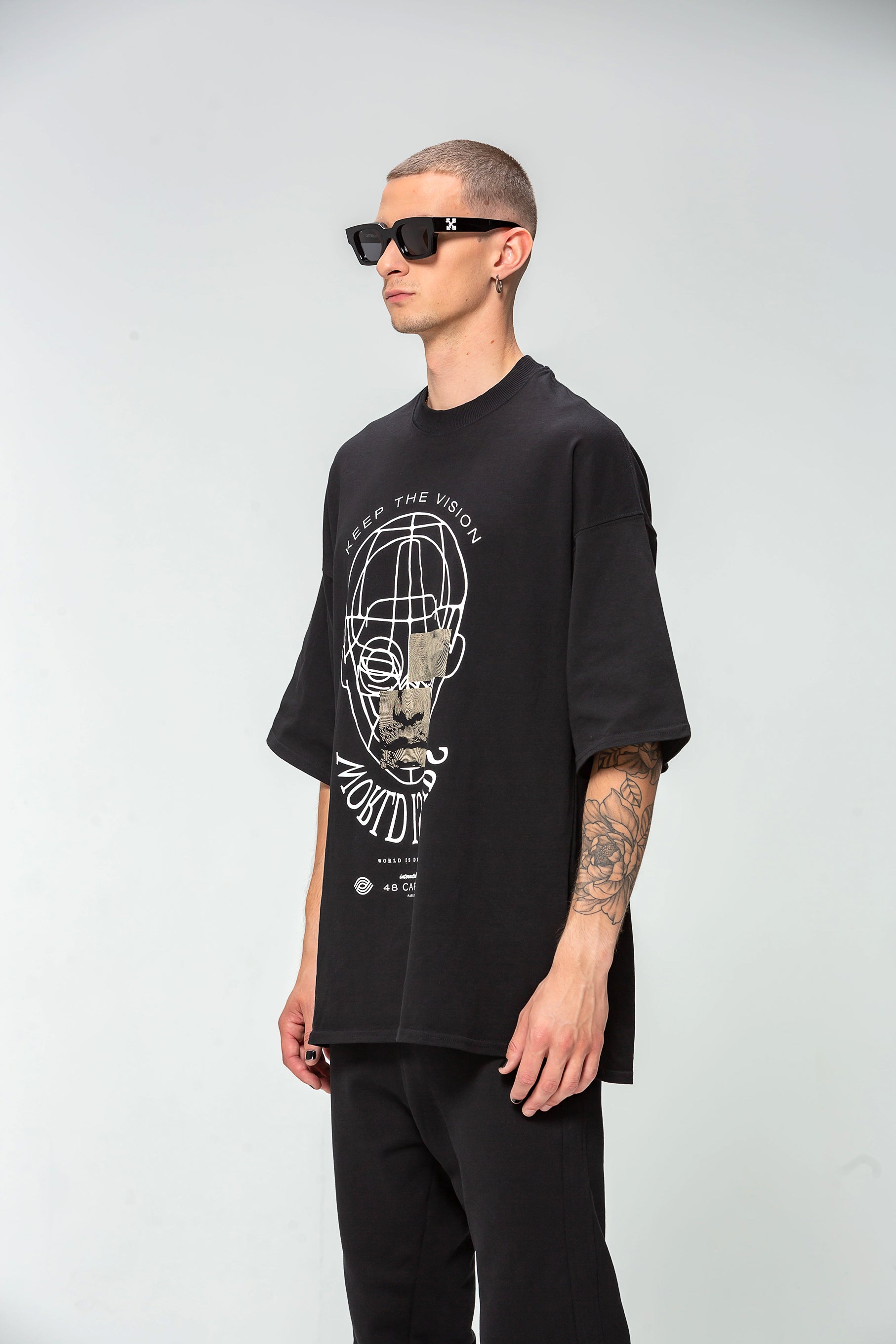 48 Carat Keep the Vision Black Oversized T-Shirt