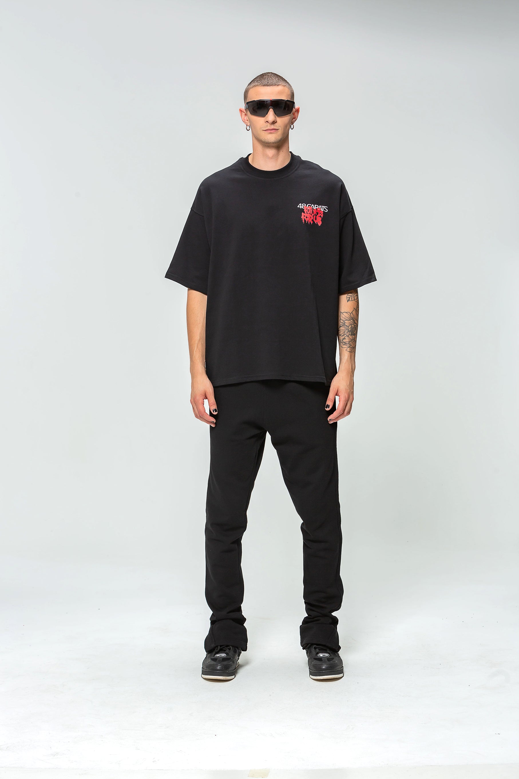 The World Is Yours 48 Carats Black Oversized T-Shirt